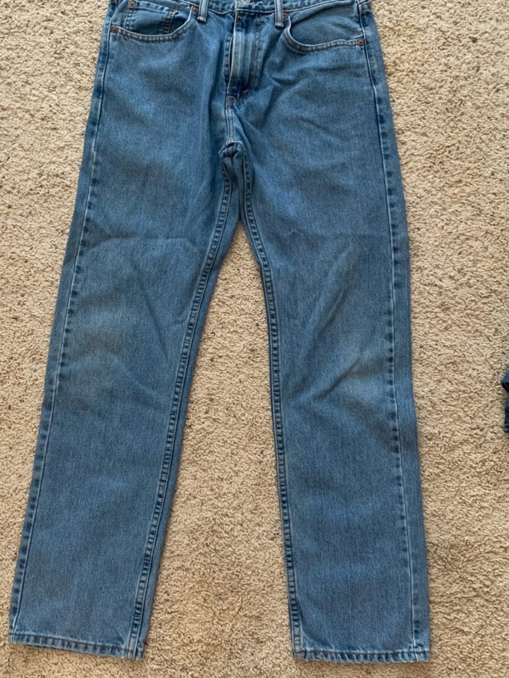 Levi's Men's Straight Jeans in Medium Blue Denim 505  size 30-32